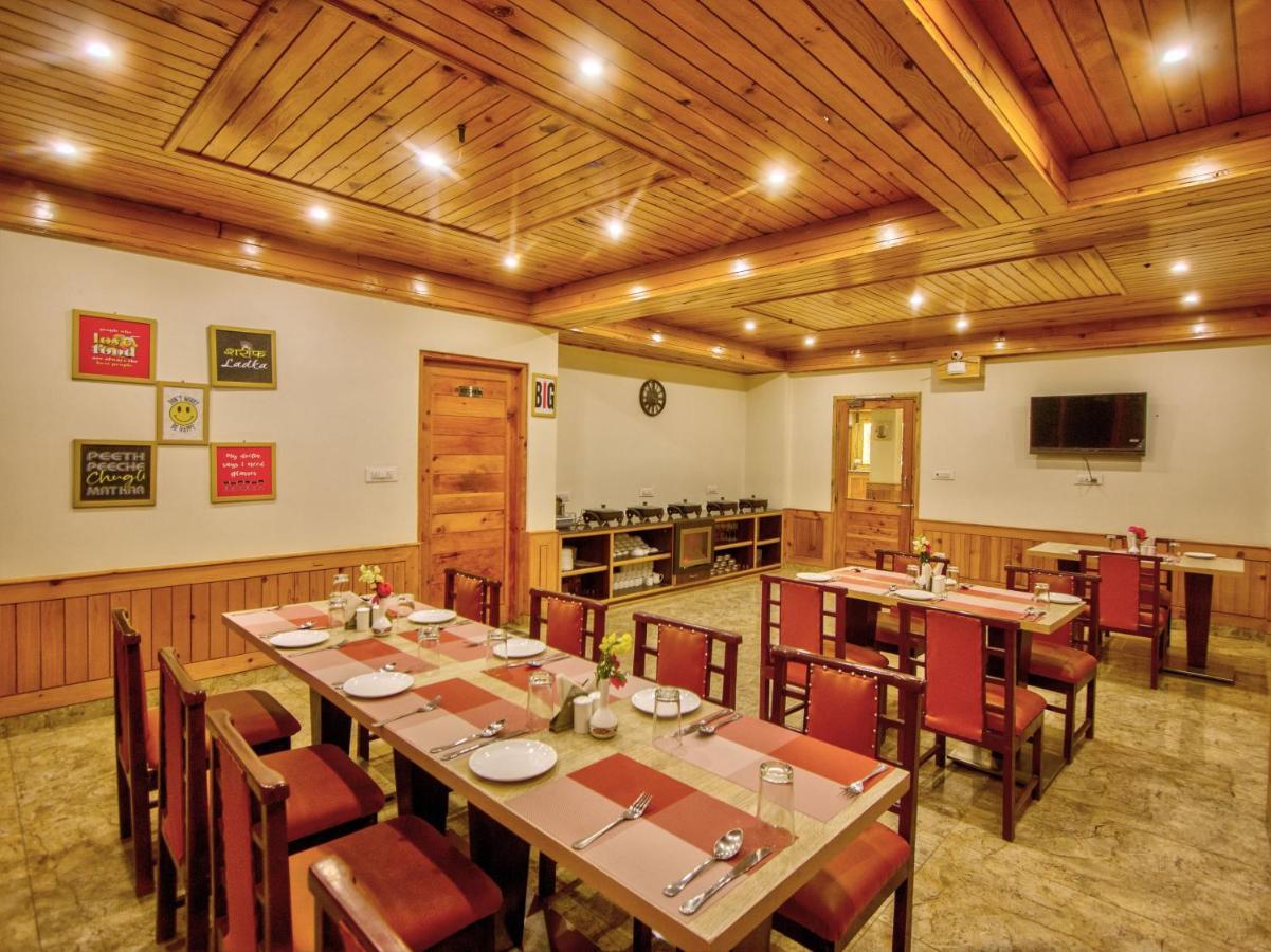 Hotel Simi Grand By Nomad Musafir Manāli Zewnętrze zdjęcie